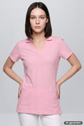 Rosa Polo-Tunika mit V-Ausschnitt, Kurzarm und Taschen vorn