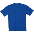 Kornblaues ESD-T-Shirt mit Rundhalsausschnitt und kurzen Ärmeln, feine Rippstruktur.