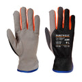 Winterhandschuhe: grauer Stoff mit orange Einsätzen, blauem Bündchen und schwarzer Rückseite.