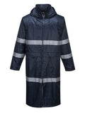 Portwest Regenmantel F438 marineblau mit Kapuze, durchgehendem Reißverschluss und reflektierenden Streifen
