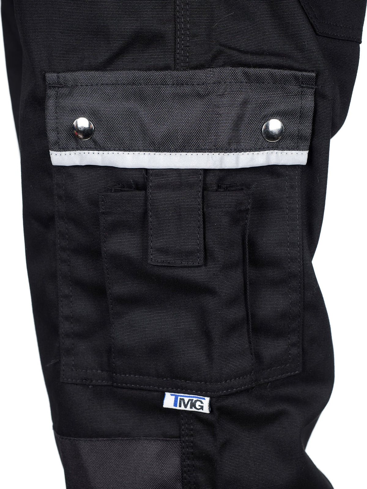 Schwarze Arbeitshose, Cargotasche mit Metallknöpfen und eingenähtem Label
