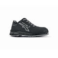 Schwarzer Sneaker mit Schnürung, seitlichem Logo und gepolsterter Zunge